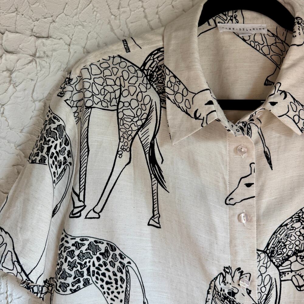 Jane Delancey Giraffe Print Button Up Shirt Linen Blend Safari Animal Print Top - Picture 3 of 10